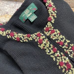 Vintage Orvis Women Cardigan L Black Burgundy Embroidered Trim Made in Hong Kong